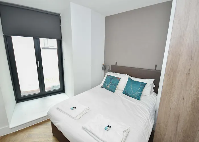 Spacious 2Bed Central Manchester Flat W Security